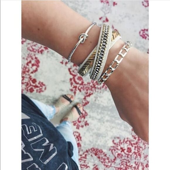 💜 Stella & Dot Cage Cuff Silver Brand New! - Picture 5 of 8